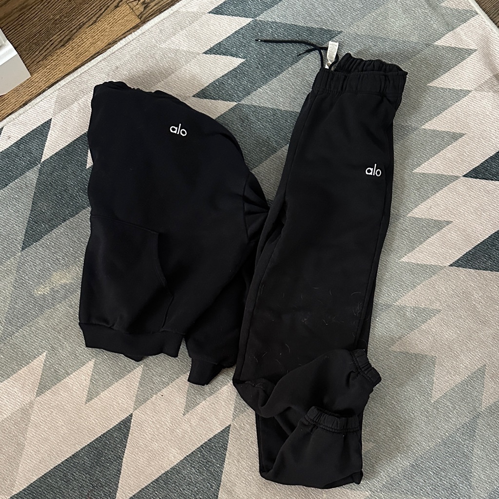 Alo Yoga Women’s Sweatpants & Joggers